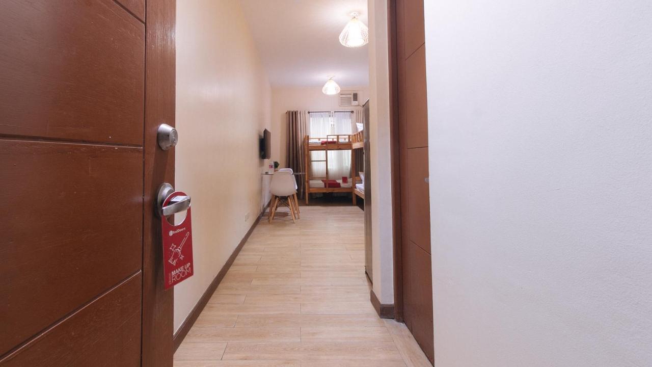 Reddoorz Plus @ Cuarto Verde Staycation Las Piñas 外观 照片