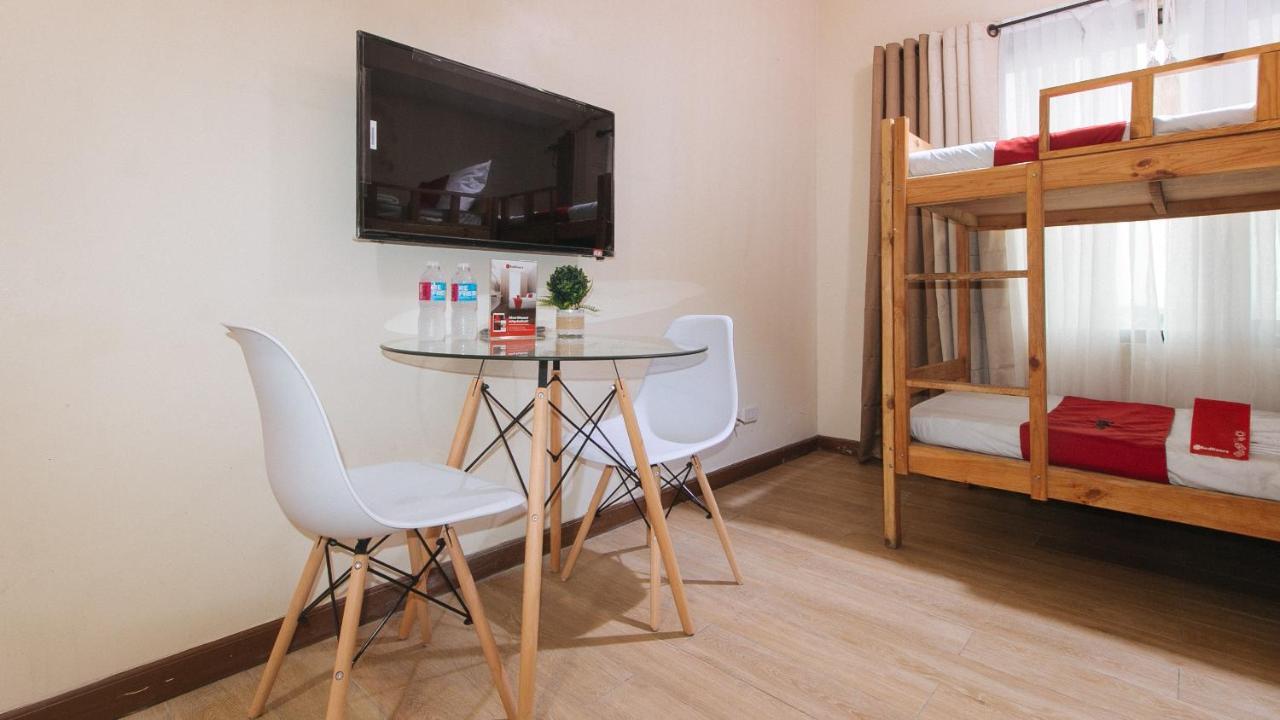 Reddoorz Plus @ Cuarto Verde Staycation Las Piñas 外观 照片
