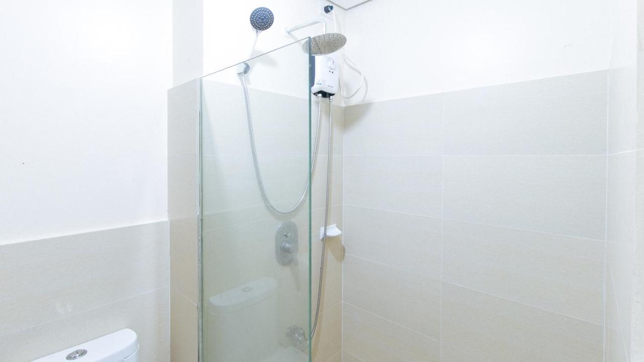 Reddoorz Plus @ Cuarto Verde Staycation Las Piñas 外观 照片