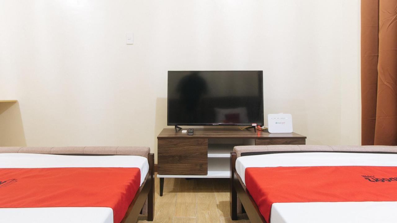 Reddoorz Plus @ Cuarto Verde Staycation Las Piñas 外观 照片