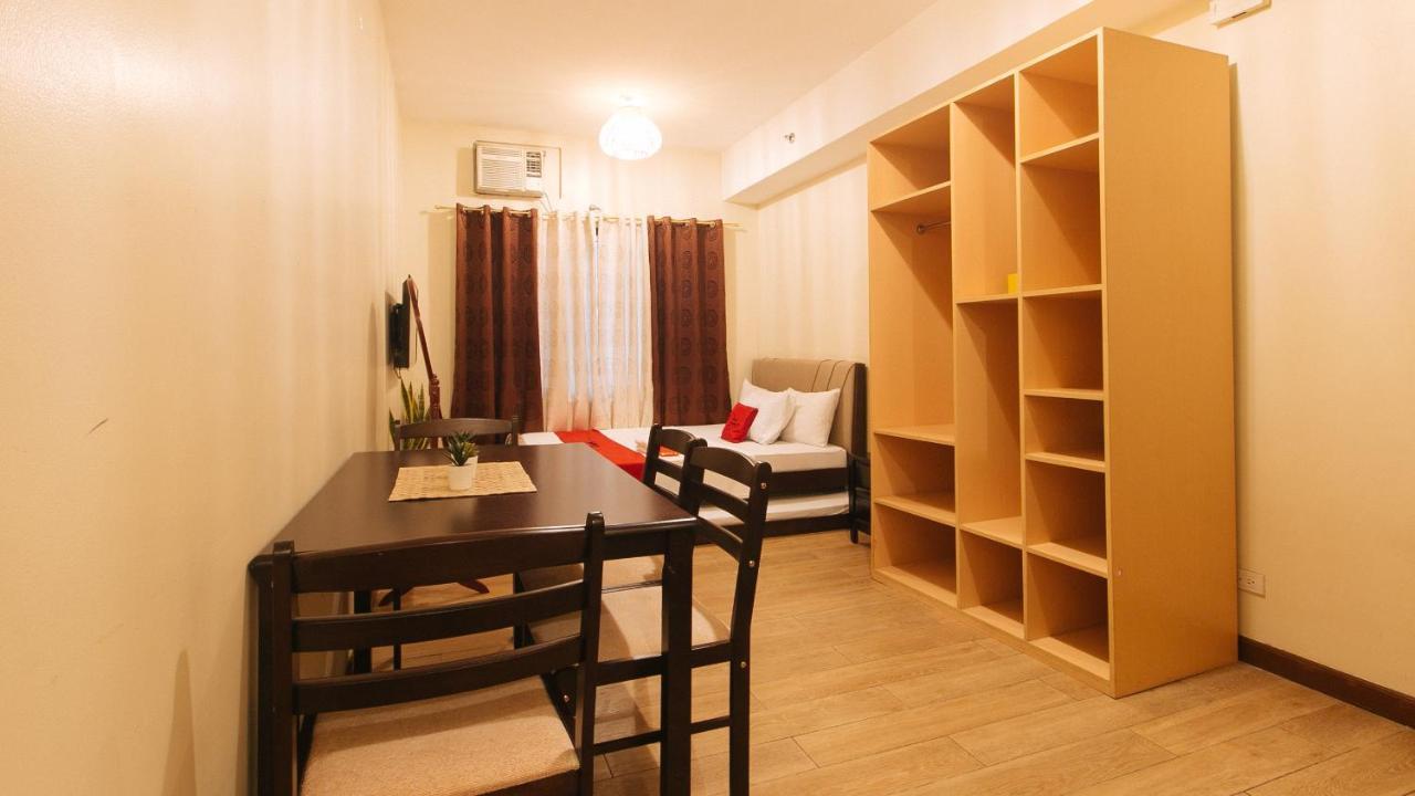 Reddoorz Plus @ Cuarto Verde Staycation Las Piñas 外观 照片